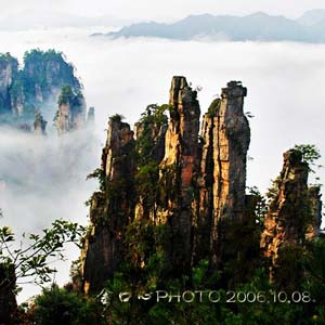 休閑自駕L線：張家界、袁家界、天子山、寶峰湖、猛洞河漂流、芙蓉鎮(zhèn)三晚四日游