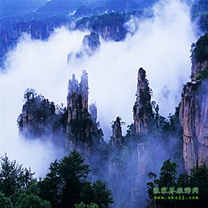 武漢往返：張家界、鳳凰古城、韶山六日游，每周一、周四發(fā)團(tuán)